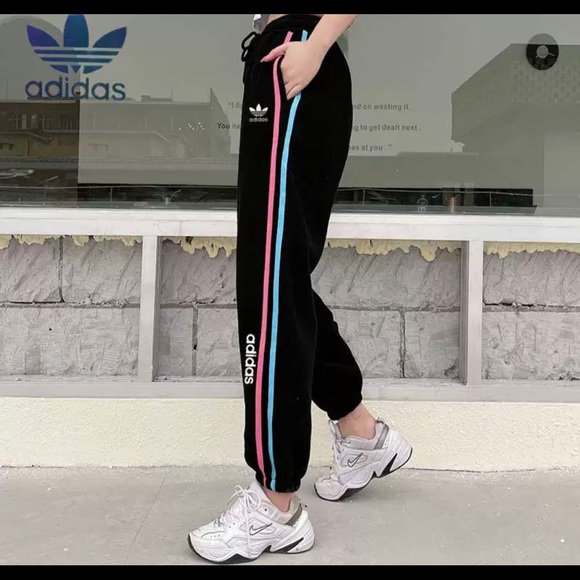 Trousers for Women - Picture 3 of 6